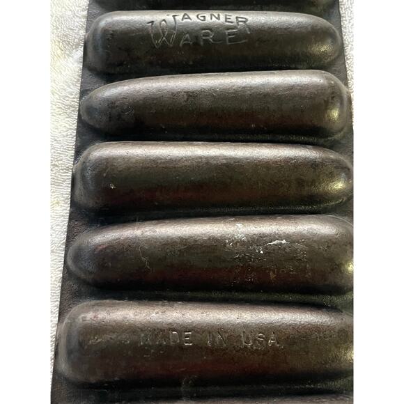 Vintage Wagner Ware Cast Iron Corn Cob Bread Pan 13” Antique USA - Picture 2 of 3